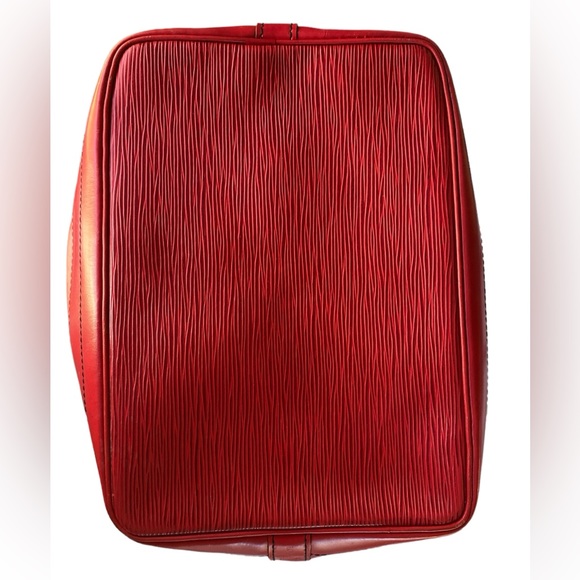 LOUIS VUITTON Epi Noe GM  Shoulder Bag Leather Castilian Red Authenticated - Picture 14 of 15